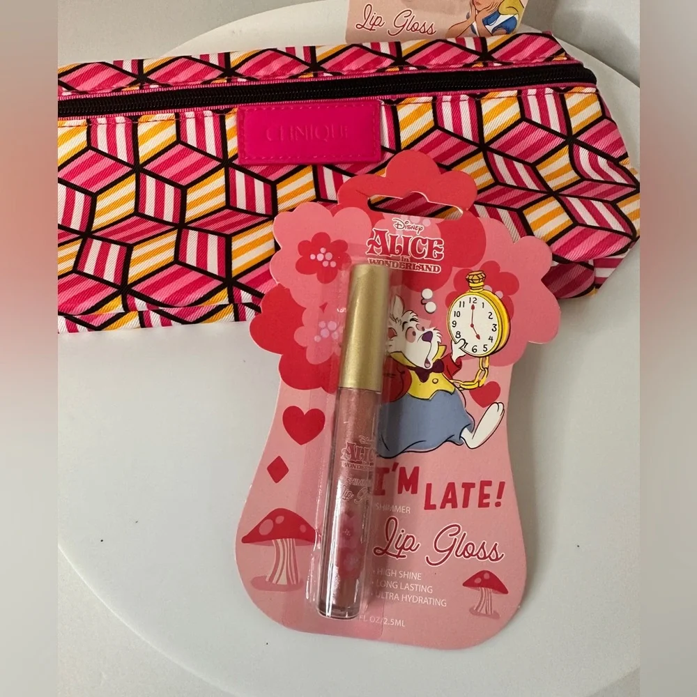 Disney Alice In Wonderland Lip Gloss Set of 3 NWT with Clinique Makeup Bag